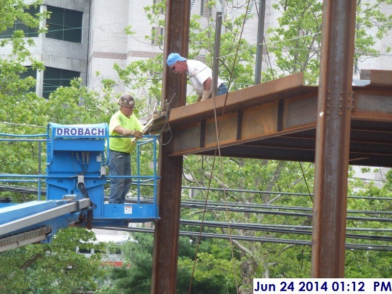 Welding extension beams at Derrick -3 (2nd Floor) Facing East (800x600)